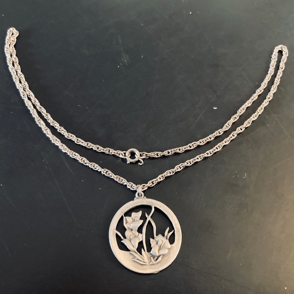 Vintage Pewter Floral Necklace - Picture 8 of 11